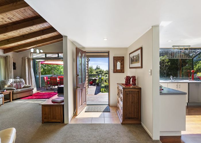  at 34 Turanga Road, Henderson Valley, Auckland