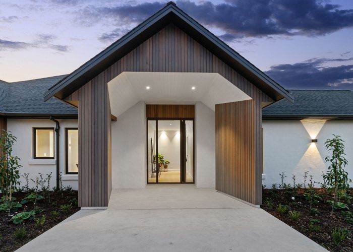  at 546 Coatesville-Riverhead Highway, Albany