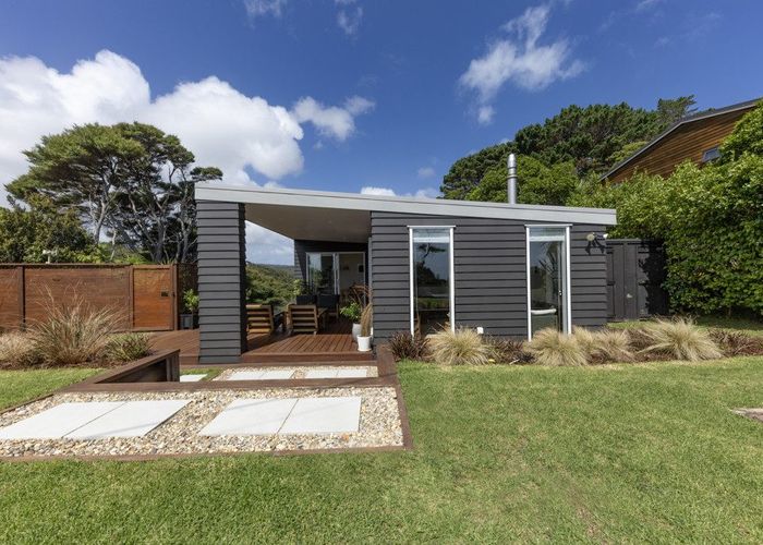  at 32 Te Ahuahu Road, New Lynn