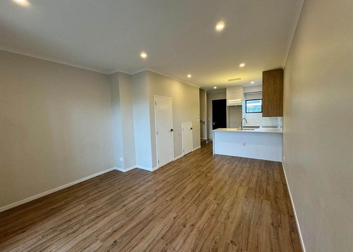  at 3/66 Swanson Road, Henderson, Auckland