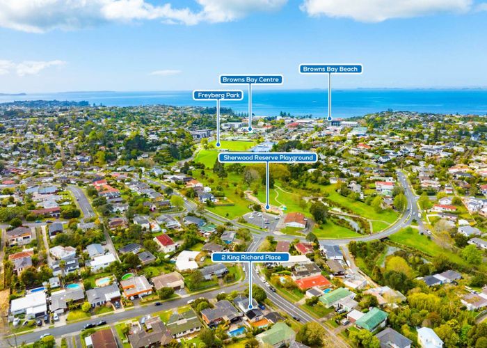  at 2 King Richard Place, Browns Bay, North Shore City, Auckland