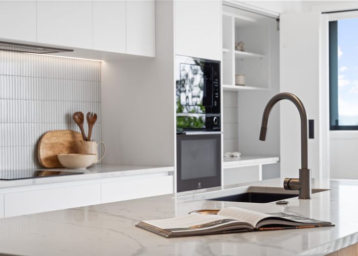  at 85A Awaroa Road, Sunnyvale, Waitakere City, Auckland