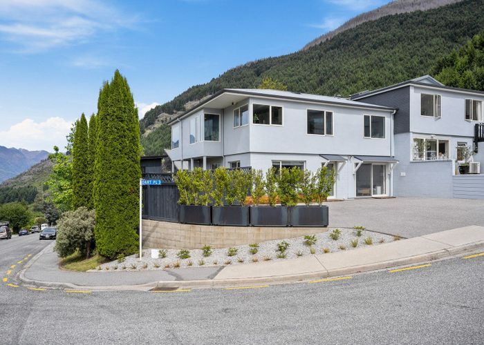  at 2 Dart Place, Fernhill, Queenstown-Lakes, Otago