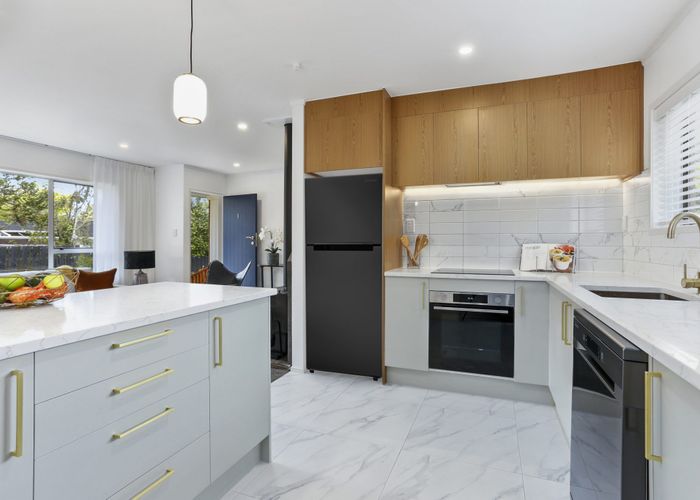  at 1/20 Flavia Close, Torbay, Auckland