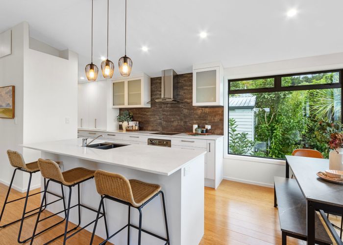 at 214 Dyers Pass Road, Cashmere, Christchurch