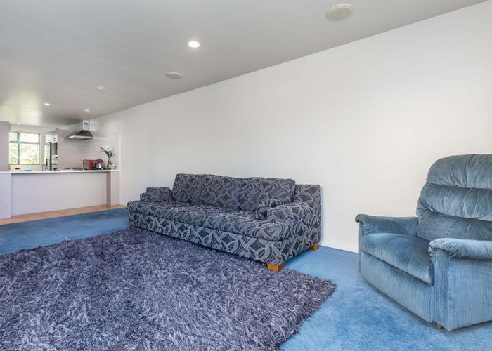  at 6-8/9 Pannill Place, Oteha, Auckland