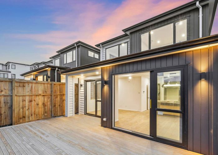  at 16 & 18 Adamson Road, Flat Bush, Manukau City, Auckland