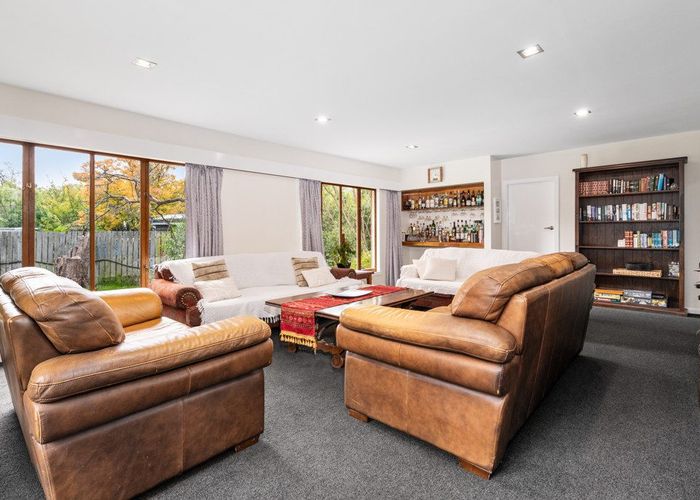  at 11 Weir Place, Hoon Hay, Christchurch City, Canterbury