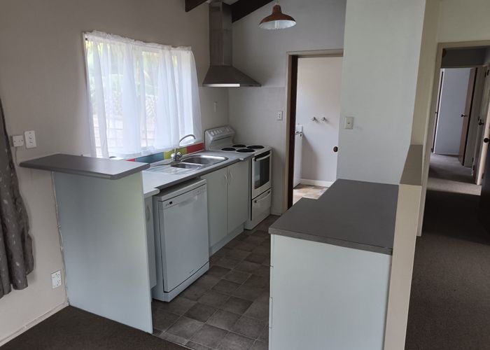  at 2/25 Gazelle Avenue, Beach Haven, North Shore City, Auckland