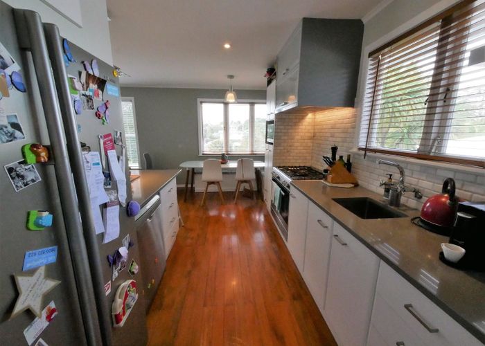  at 2/71 Gardner Avenue, New Lynn, Waitakere City, Auckland