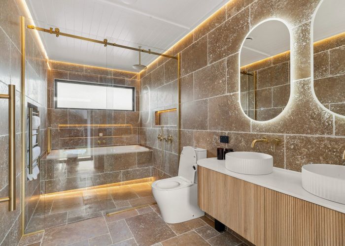  at 6 Flax Street, Hanley's Farm, Jacks Point, Queenstown-Lakes, Otago