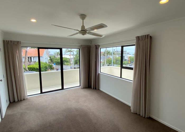  at 16 Campbell Road, Takapuna, North Shore City, Auckland