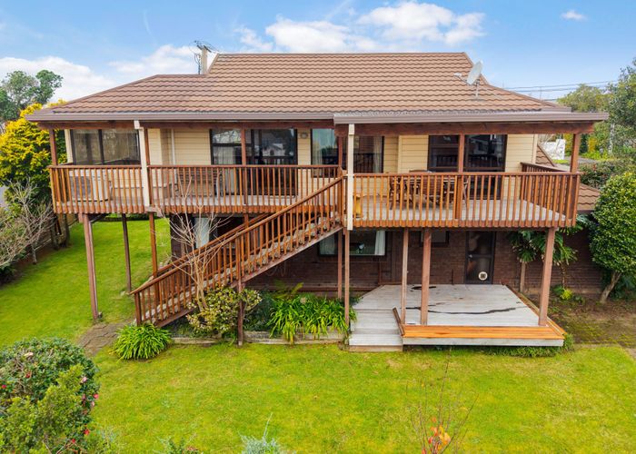  at 2/115 BUCKLANDS BEACH ROAD, Bucklands Beach, Auckland