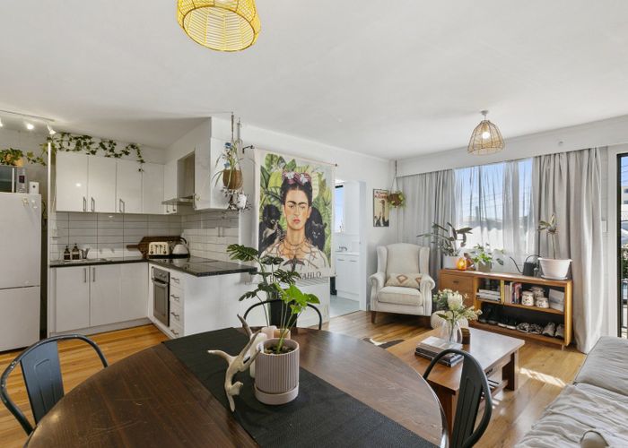  at 5/4 Derby Street, Mount Victoria, Wellington