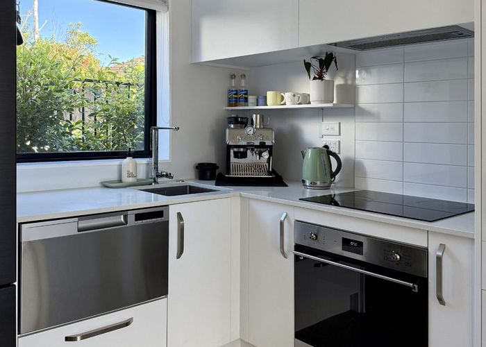  at 7/110 Kervil Avenue, Te Atatu Peninsula, Waitakere City, Auckland