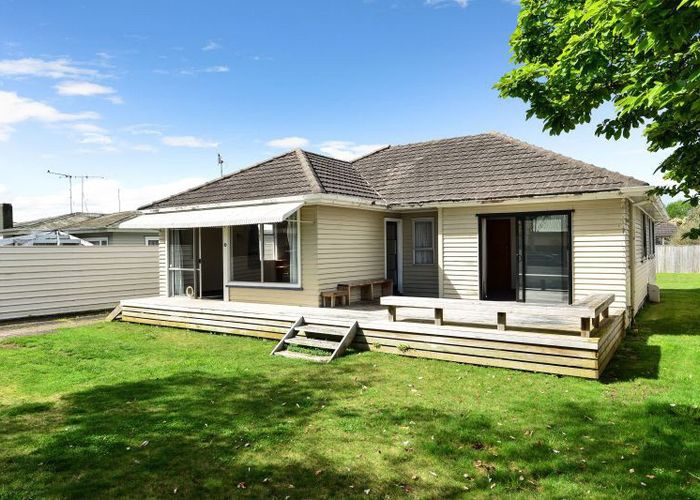  at 42 Montgomery Crescent, Bader, Hamilton, Waikato