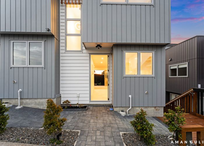  at 10/24 Mili Way, Ranui, Auckland