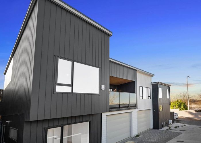  at 7/236 Albany Highway, Schnapper Rock, Auckland