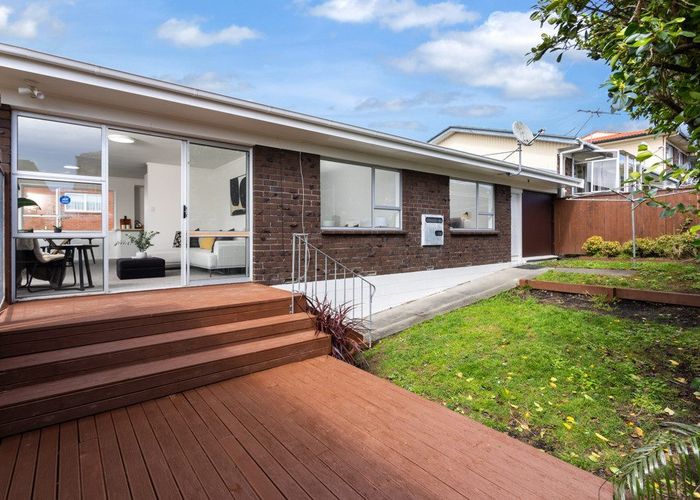 at 1/503 Richardson Road, Mount Roskill, Auckland