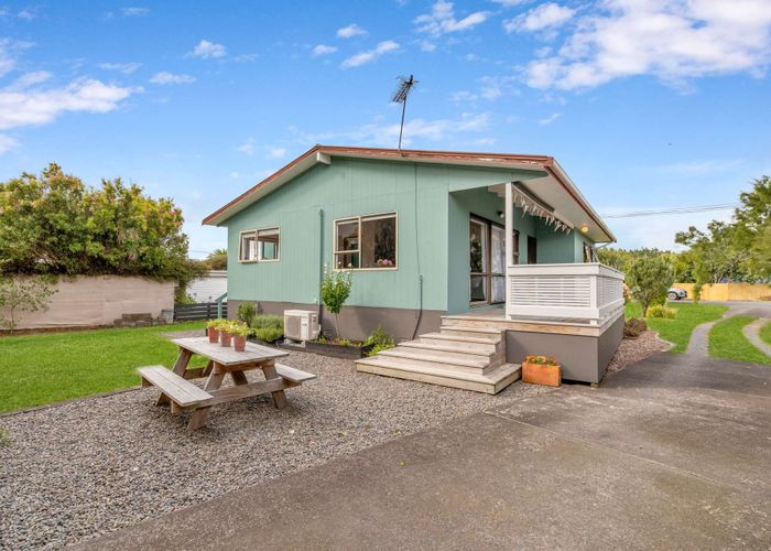  at 17 Te Moau Avenue, Parakai, Helensville