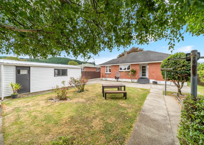 at 8 Kelly Grove, Elderslea, Upper Hutt