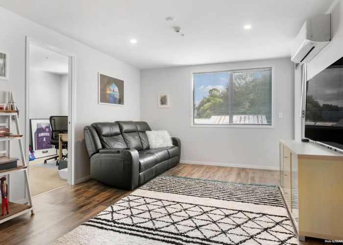  at 211/25 Bute Road, Browns Bay, Auckland