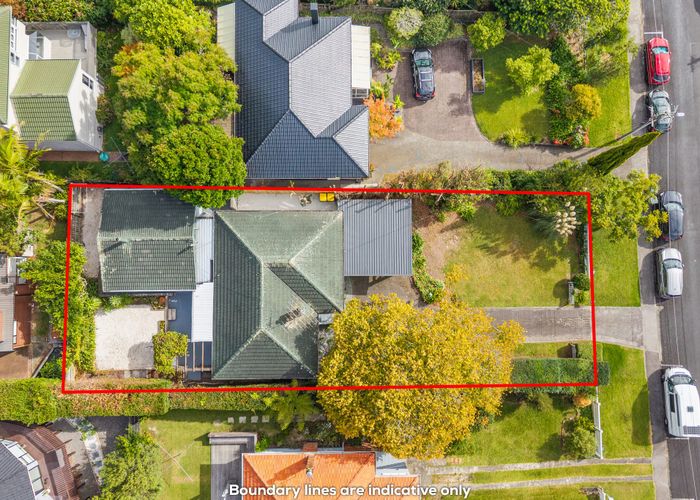  at 1/10 Aorangi Place, Birkenhead, North Shore City, Auckland