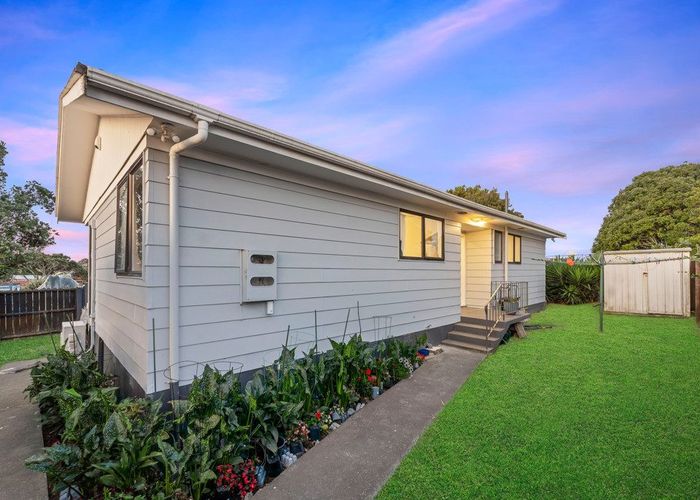  at 2/41 Taitimu Drive, Clendon Park, Manukau City, Auckland