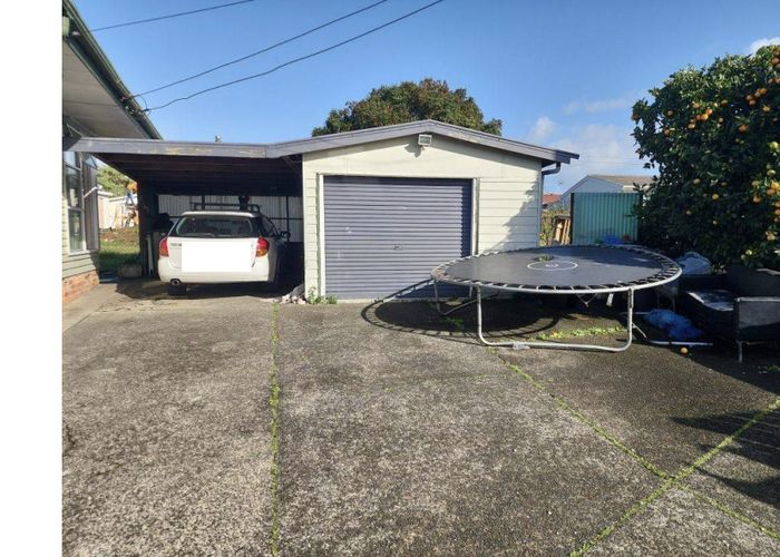  at 10 Hooks Road, Manurewa, Manukau City, Auckland