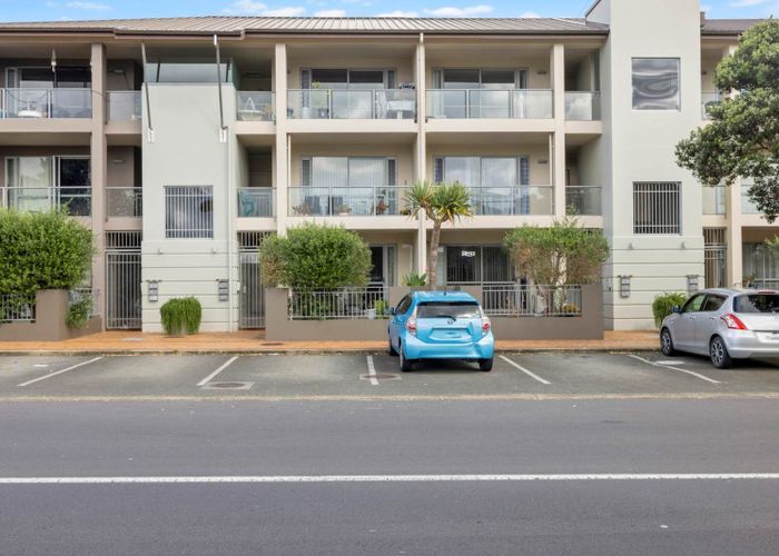  at 82a  Michael Jones Drive, Flat Bush, Manukau City, Auckland