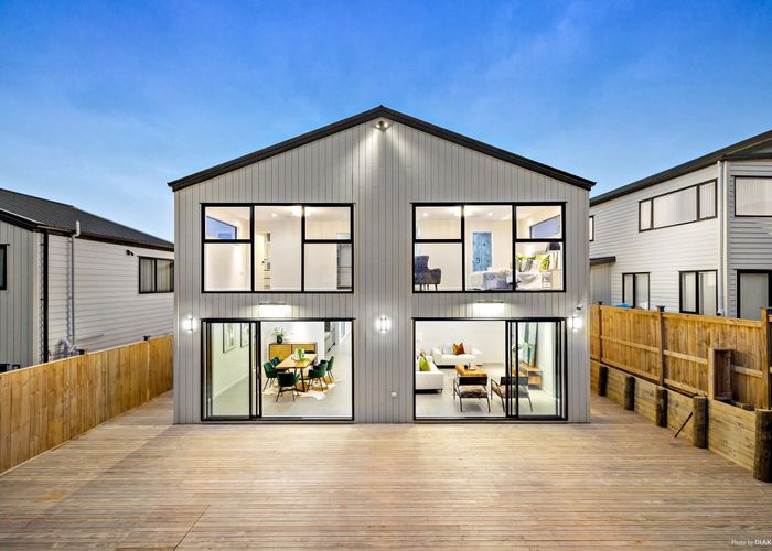  at 12 Greenstead Close, Flat Bush, Manukau City, Auckland