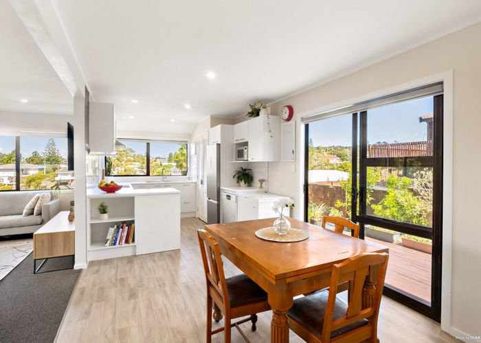  at 3/49 Eastglen Road, Glen Eden, Auckland