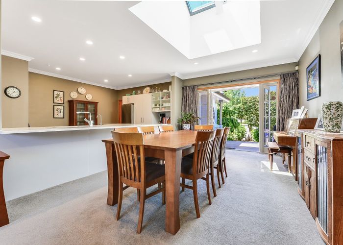  at 18 Fairfield Road, Fairfield, Hamilton
