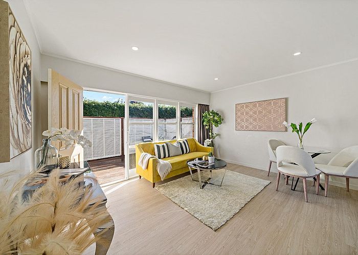  at 4/65 Mays Road, Onehunga, Auckland