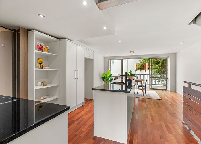  at 1/142 Onslow Road, Khandallah, Wellington