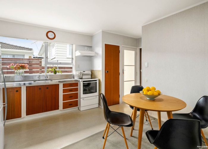  at 2/105 Coronation Road, Papatoetoe, Manukau City, Auckland