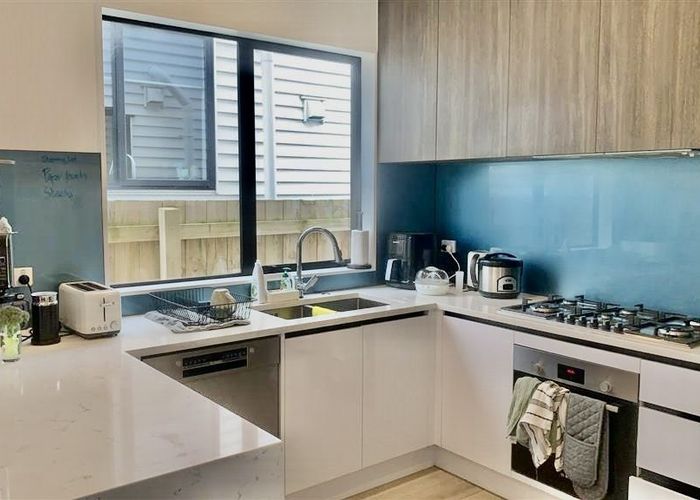  at 14 Johnston Road, Mount Wellington, Auckland City, Auckland