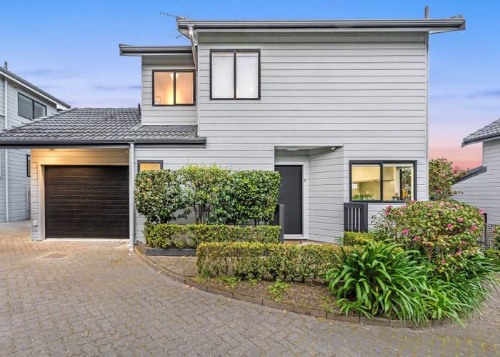  at 2/7 Walmsley Road, Saint Heliers, Auckland City, Auckland