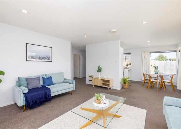  at 1/6 Chardale Street, Avondale, Christchurch