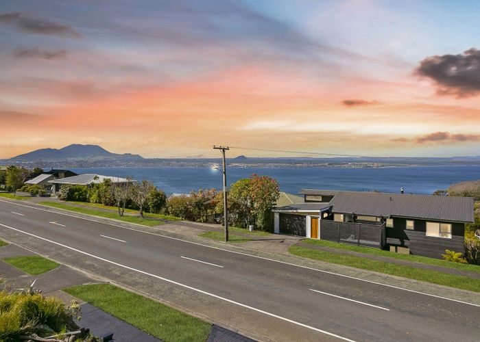  at 86 Wakeman Road, Acacia Bay, Taupo