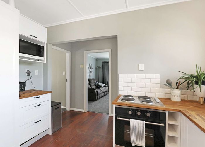  at 43 Lewis Avenue, Aramoho, Whanganui, Manawatu / Whanganui