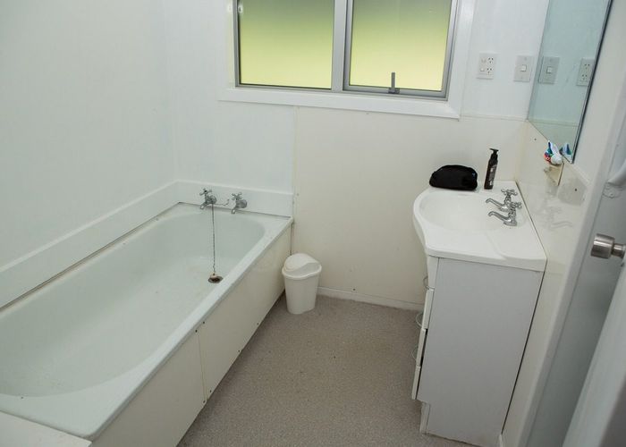  at 82 Arlie Road, Plimmerton, Porirua, Wellington