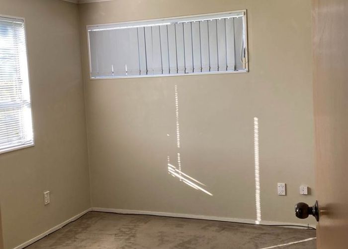  at 115 Aviemore Drive, Highland Park, Manukau City, Auckland