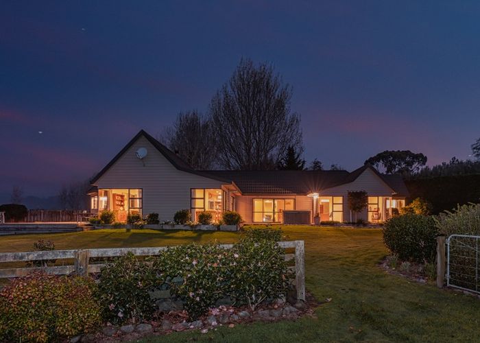  at 45 Takapu Road, Manakau, Levin