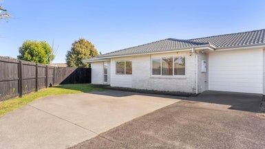  at 1/33 Millhouse Drive, Northpark, Auckland