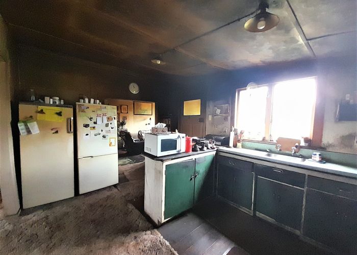  at 32 Mcgill Street, Waimangaroa