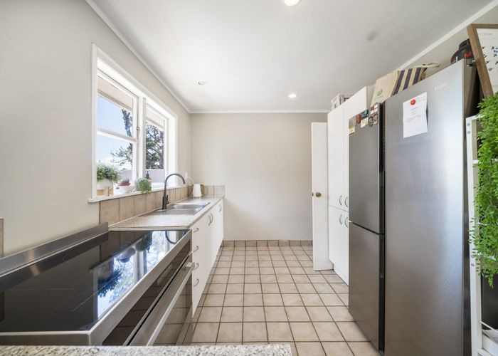  at 9/331 Royal Road, Massey, Waitakere City, Auckland