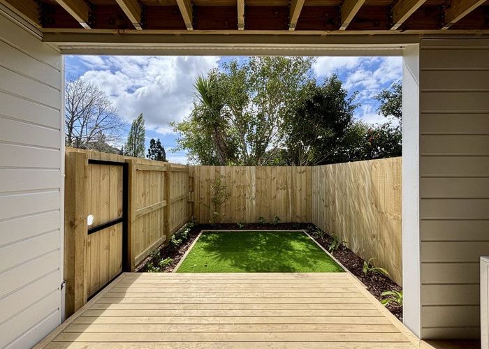  at Glendale Road, Glen Eden, Waitakere City, Auckland