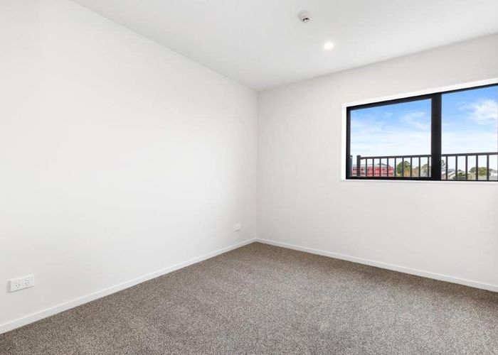  at 206  (F3-1)/2 Castledine Crescent, Glen Innes, Auckland City, Auckland