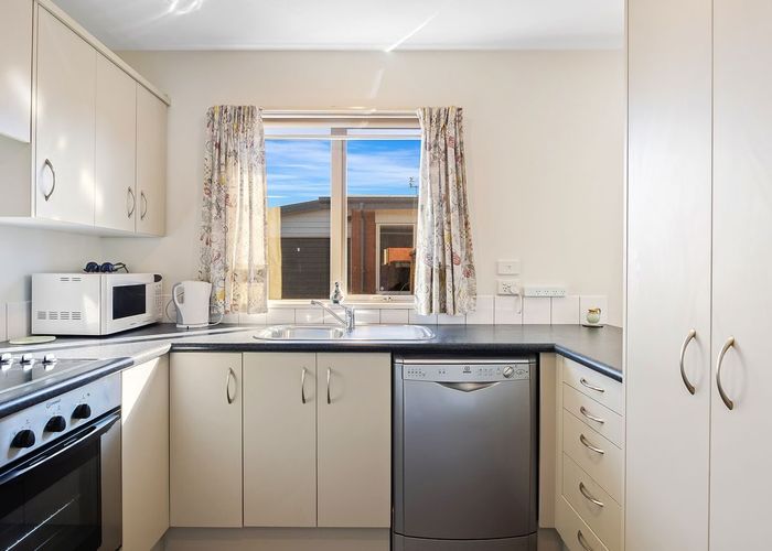  at 6/25 Tilford Street, Woolston, Christchurch City, Canterbury